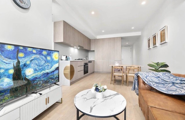 The amazing 1BR CBD Apt Premium Location