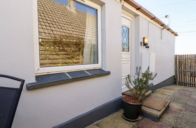The Annexe, Laburnum