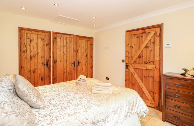 The Annexe, LITCHAM