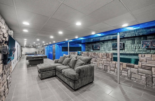 The Aquarium House