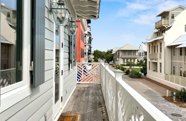 The At Rosemary Carriage House 1 Bedroom Villa by Redawning