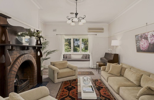 The Avenue Anahdale - hidden country retreat!