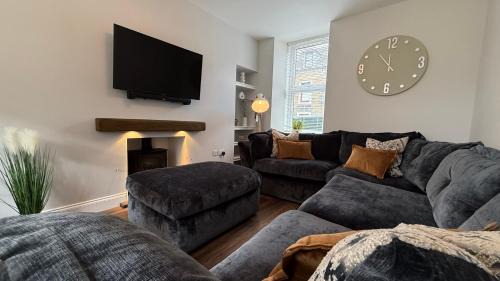 The Bakehouse - by Caithness Luxury Apartments NC500 - 5 Bedroom Luxury Holiday Home - Sleeps Work teams upto 5 & holiday makers upto 10