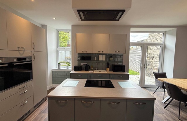 The Bakehouse caters for work teams upto 5 & holiday makers upto 10