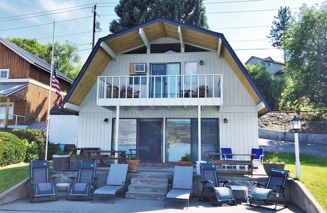 La grange au lac; Waterfront Home dans le "Golden Mile" de Chelan!