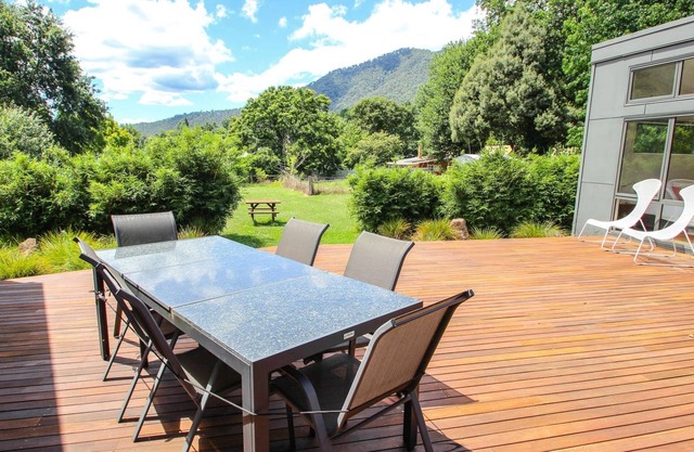 THE BASE TWO : Harrietville
