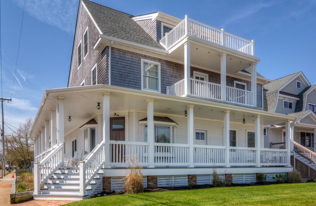 The Bay Head House pour les vacances, réunions, mariages intimes 9 BR / 6 BA!