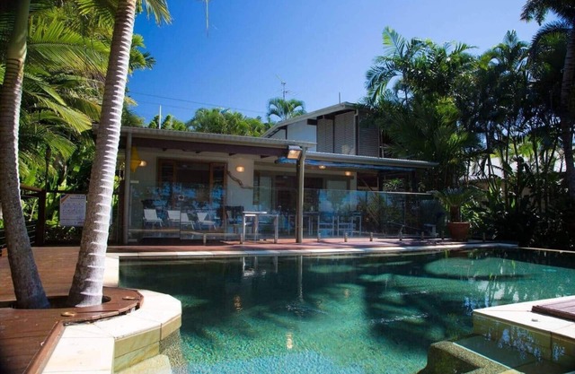 The Beach Cottage - completely beachfront
