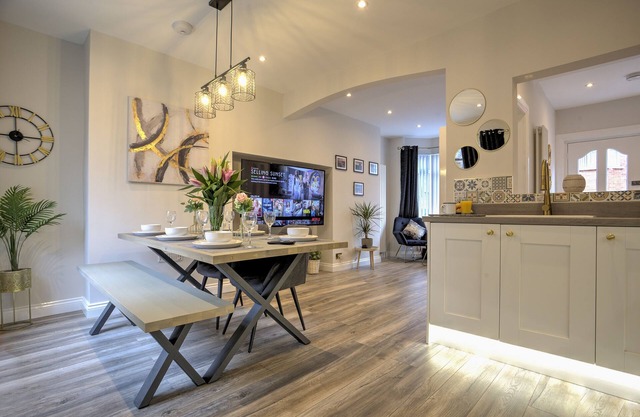 The Belfast Boutique Central Cozy SLEEPS7