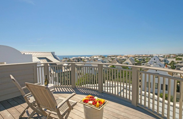 The Belvedere- 5 Level, 7 Bedroom and 9 Bathroom Masterpiece with Private Pool