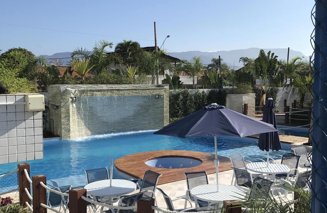 Le meilleur de Bertioga à Indaiá. Appartement neuf, à seulement 50 mètres de la plage.