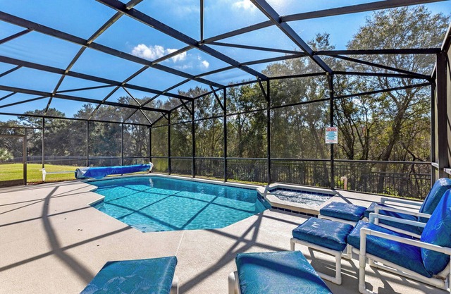 Wonderful Location Privacy with free view