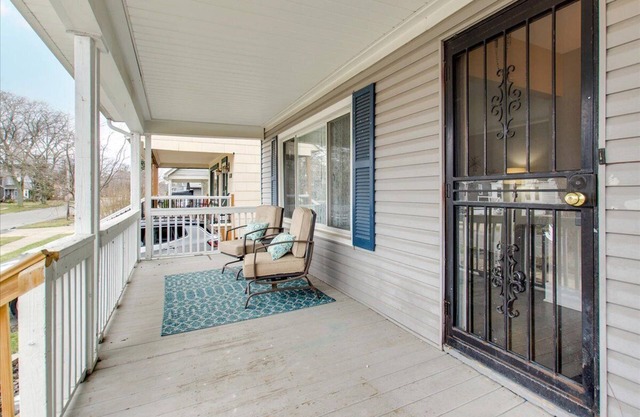 The "Big Easy" in Ferndale is your cozy retreat close to everything!