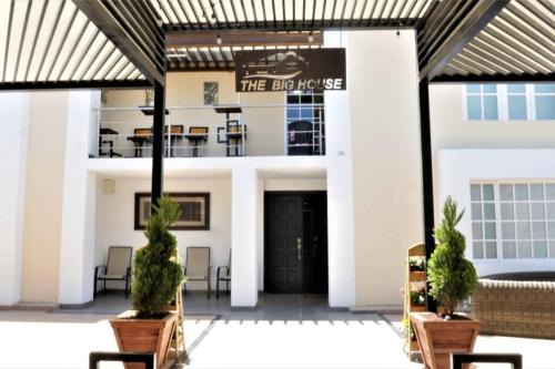THE BIG HOUSE ENS