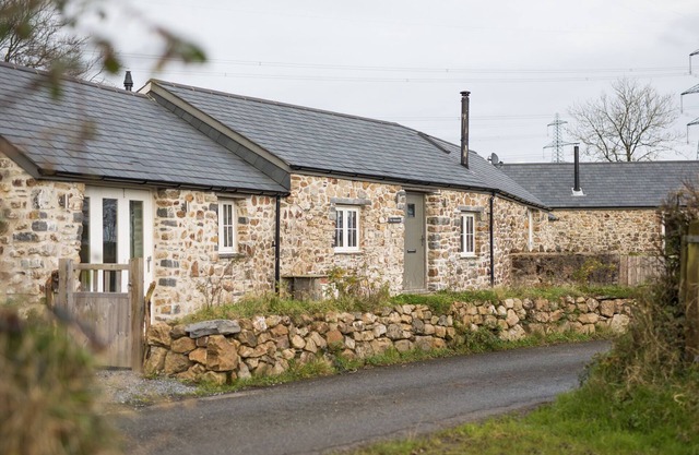 The Blacksmiths - Luxury Cottage, Country Views
