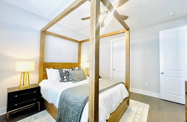 The Blake, 3BR Modern Haven by Velvet Ditch Villas