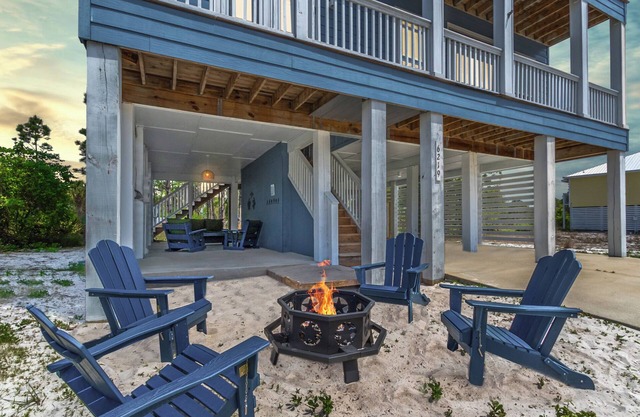 Walk to Beach & Pool | Dog Friendly Beach | Arcade | Fire Pit | 2 King Suites