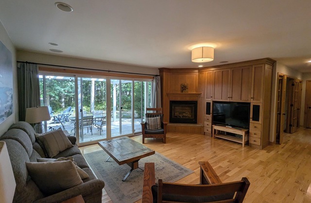 The Blue Moose - Cottage Grand Bend Beach O Pines - Disponible toute l'année