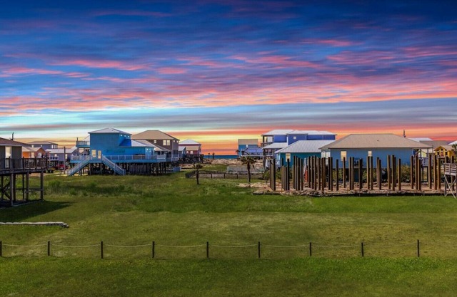 The Blue Pearl · Experience Coastal Living at Blue Pearl: Private Beach Access