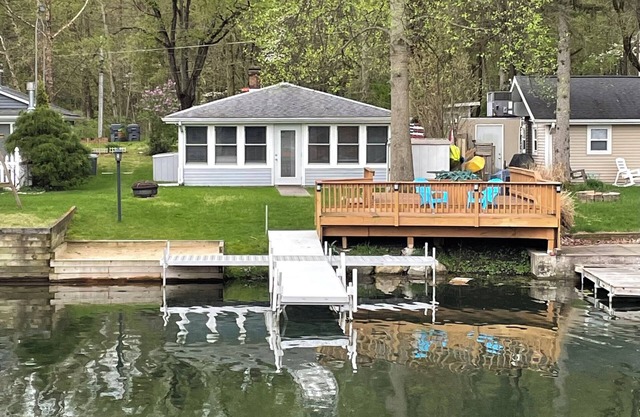 The Boat House - Chalet confortable sur le magnifique lac de gravier