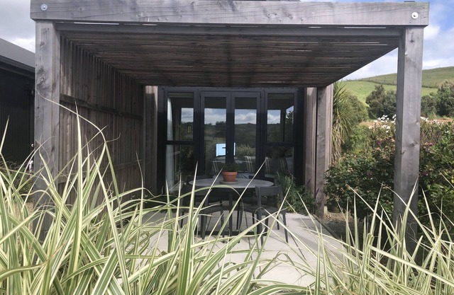 The Boathouse Cosy guesthouse in magical Mangawhai