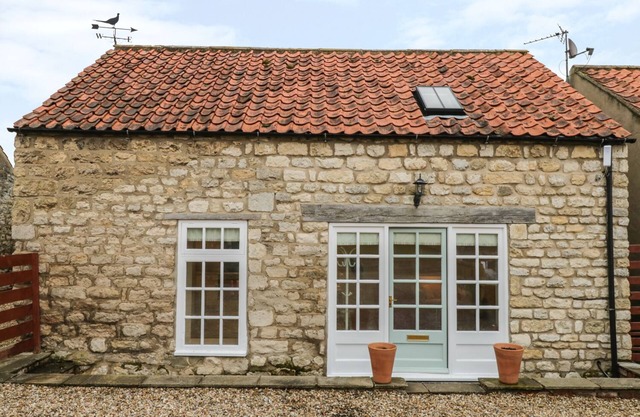 Les deux, 21 West Street, MALTON