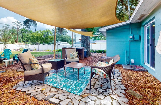 The Bungalow Boogie and Bunkhouse | New Port Richey stay with two homes