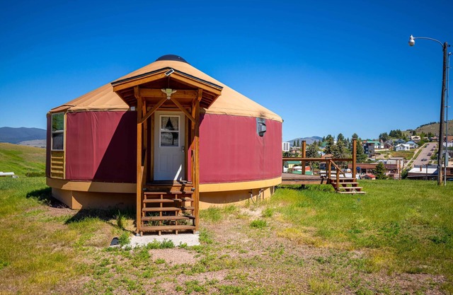 Le Burg Yurt, Perfect Philipsburg escapade pour le ski, la pêche ou tout simplement traîner