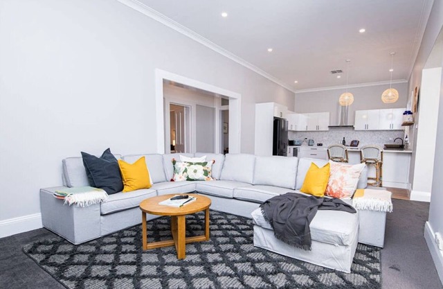 The Byng House | Grand and Central, Entertain 12