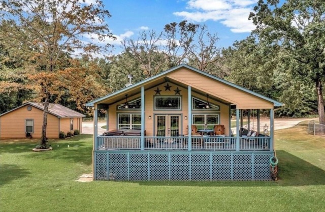 The Cabin at Neely’s Point - Lake Palestine