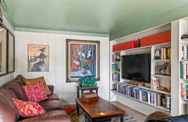 The Cabin is your home away from home, All you need for a comfortable stay +
