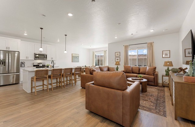 The Cactus Casa: Resort Style Amenities