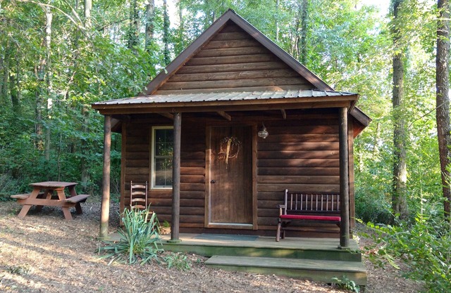 The Camp Cabin at Darst-Myers Hallstead