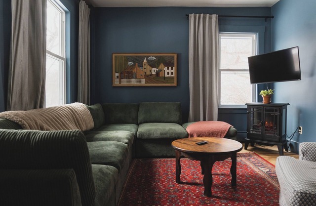 The Carol - Styled and freshly renovated stay10 minutes to Okemo