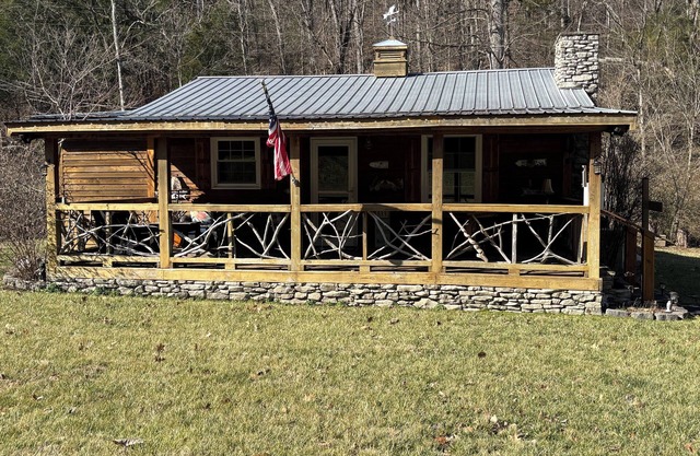 The Cedar Cabin at Center Hill Lake