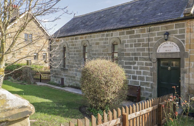 THE CHAPEL, pet friendly, with a garden in Saltburn-By-The-Sea