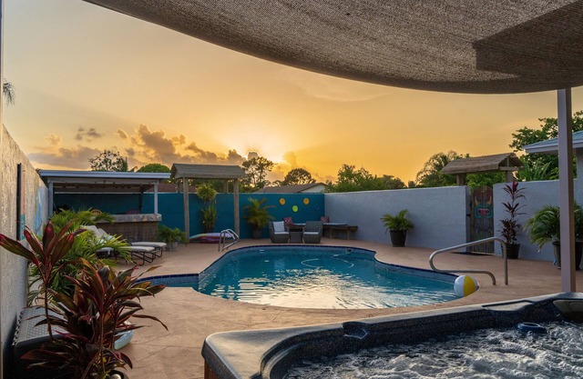 The "Chardonnay Resort" Luxury home with pool/spa