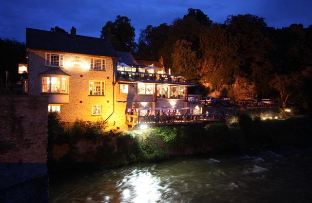 The Charlton Arms