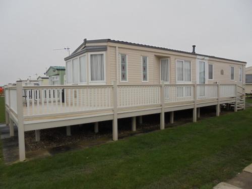 The Chase Topaz Super 4 Berth panel heated Wrap around veranda