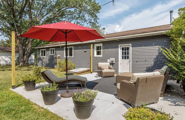 The Cherry House | Fenced-in Yard | Pet Friendly