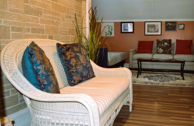 Un beau trois chambres confortables apt dans le quartier Riverside Park de Grand Forks.