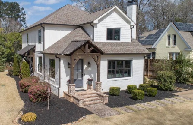 The Classic Cottage-Walkable 5pts/UGA/Stadium