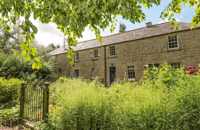 La maison des entraîneurs, CHIRNSIDE