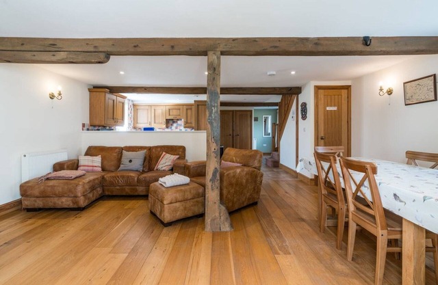 The Coach House - Ferme avec réservoir privé et lac - 4 personnes