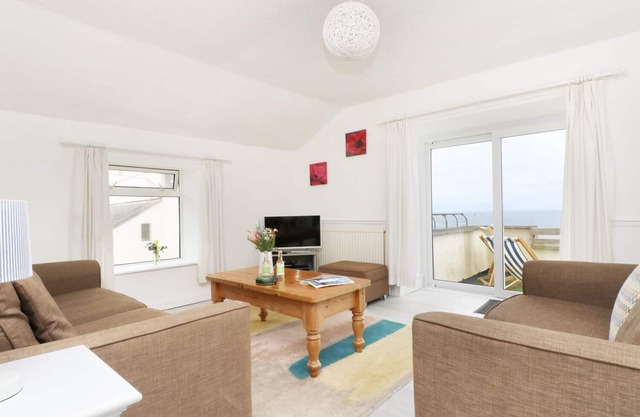 The Coach House, SENNEN