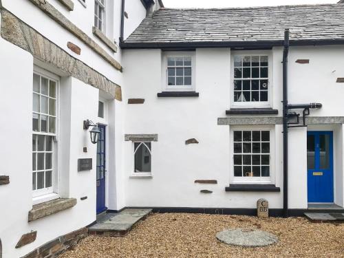 The Cornish Peak Beautiful Apartment In Grade 2 Listed Building In Cornwall By StayStaycations