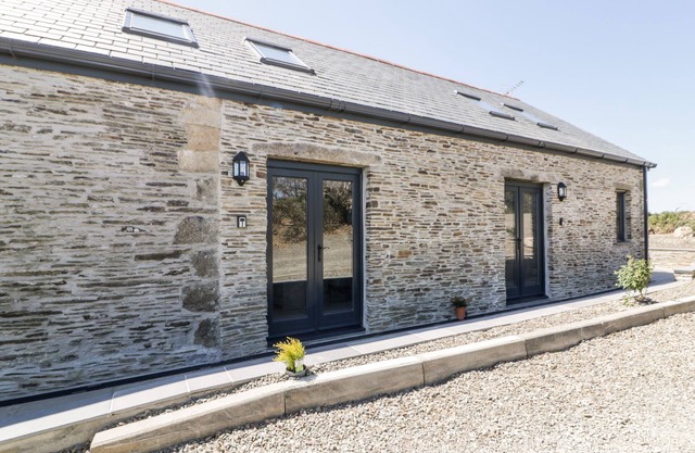 THE CORNSTORE, family friendly, with a garden in Bodmin