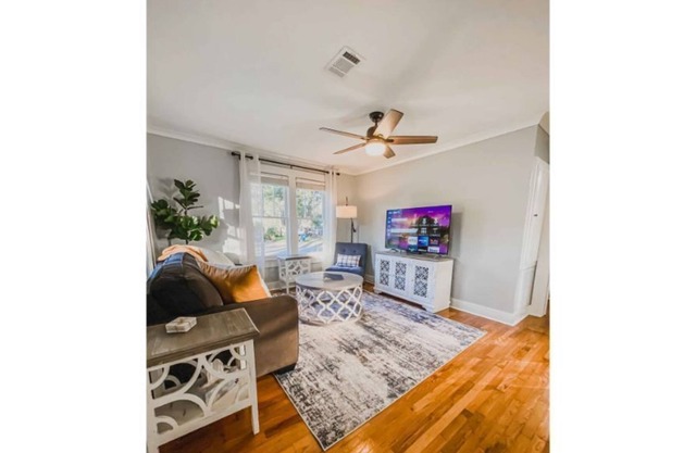 The Cottage at West Pine - Downtown Hattiesburg
