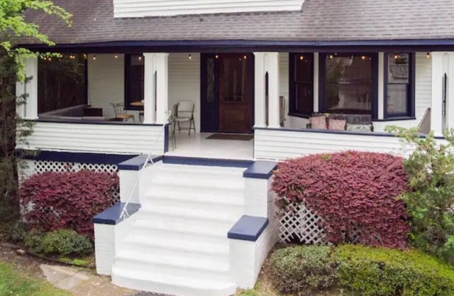 The Cottage of North Chatt - Sleeps 12!