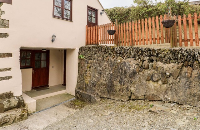 The Cottage, BRYNHOFFNANT
